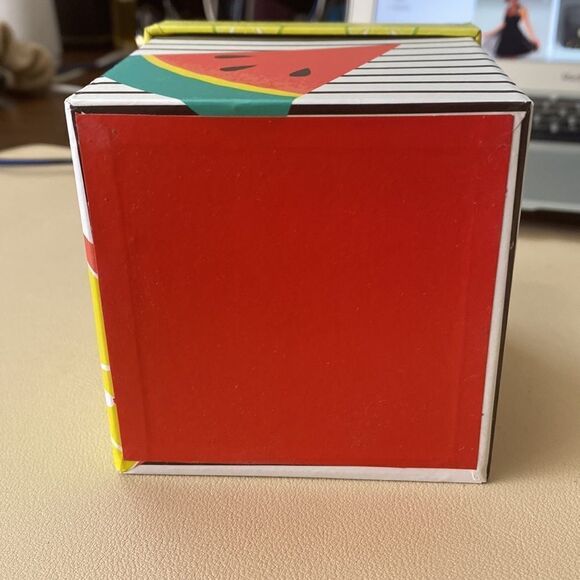 β¨π
β¨πΒ Cute Fruit Glitterβon Top Gift Box π¦βπβ¨ - Picture 4 of 4